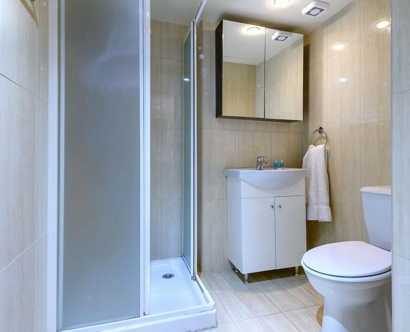 פרוטאראס Kama Lifestyle Apartments מלון דירות